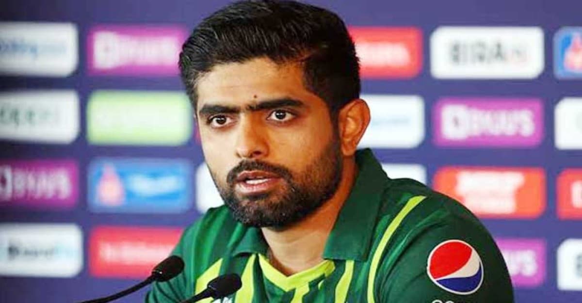 আসন্ন বিশ্বকাপের আগেই আবারও অধিনায়ক হতে পারেন বাবর