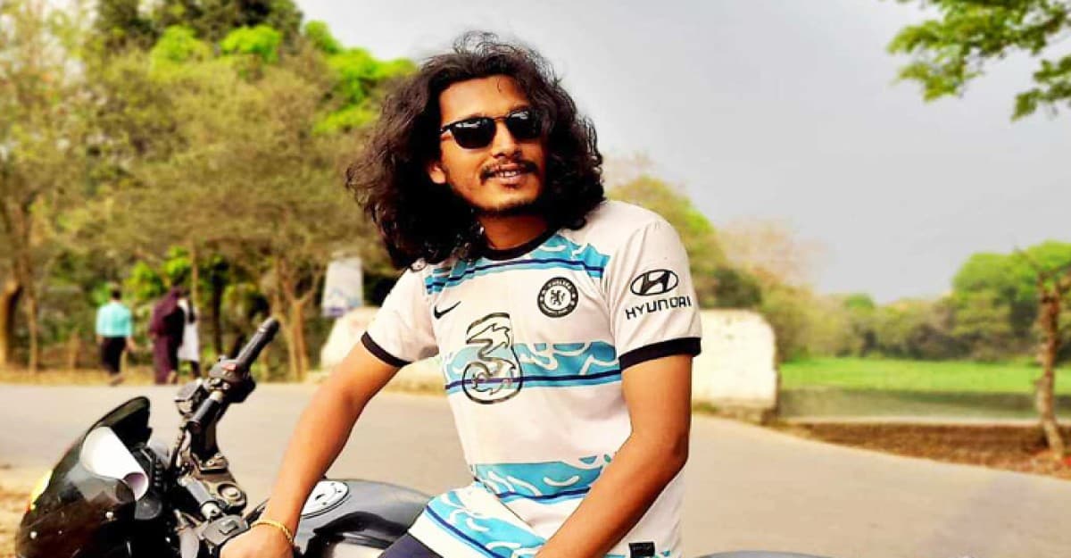 প্রভাব দেখিয়ে বহিরাগতকে মারধর করলো জাবি ছাত্রলীগ সম্পাদকের অনুসারীরা