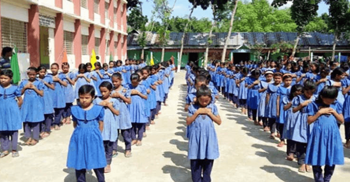 তীব্র গরমে প্রাথমিক স্কুলে অ্যাসেম্বলি বন্ধ রাখার নির্দেশ
