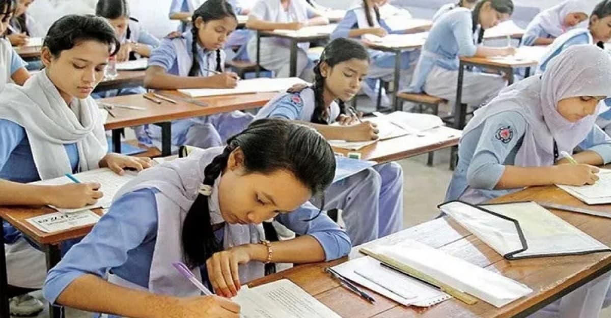 আগামী বছর এসএসসি পরীক্ষা হবে পাঁচ ঘণ্টা