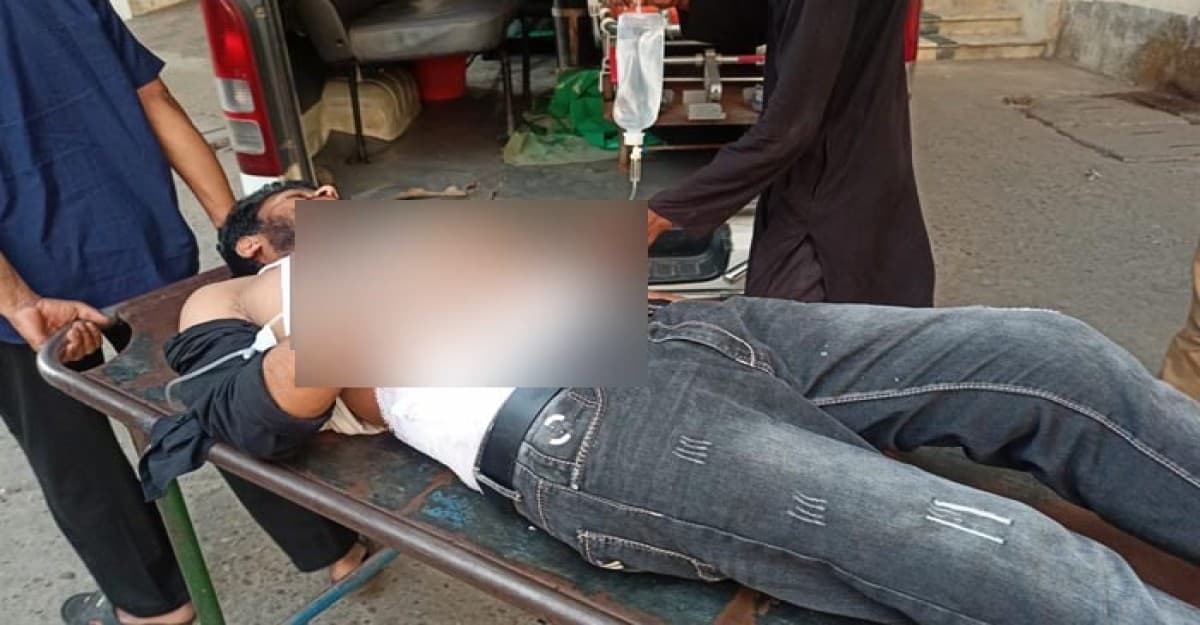 কুমিল্লায় মেম্বারের ছেলের ছুরিকাঘাতে যুবক আহত