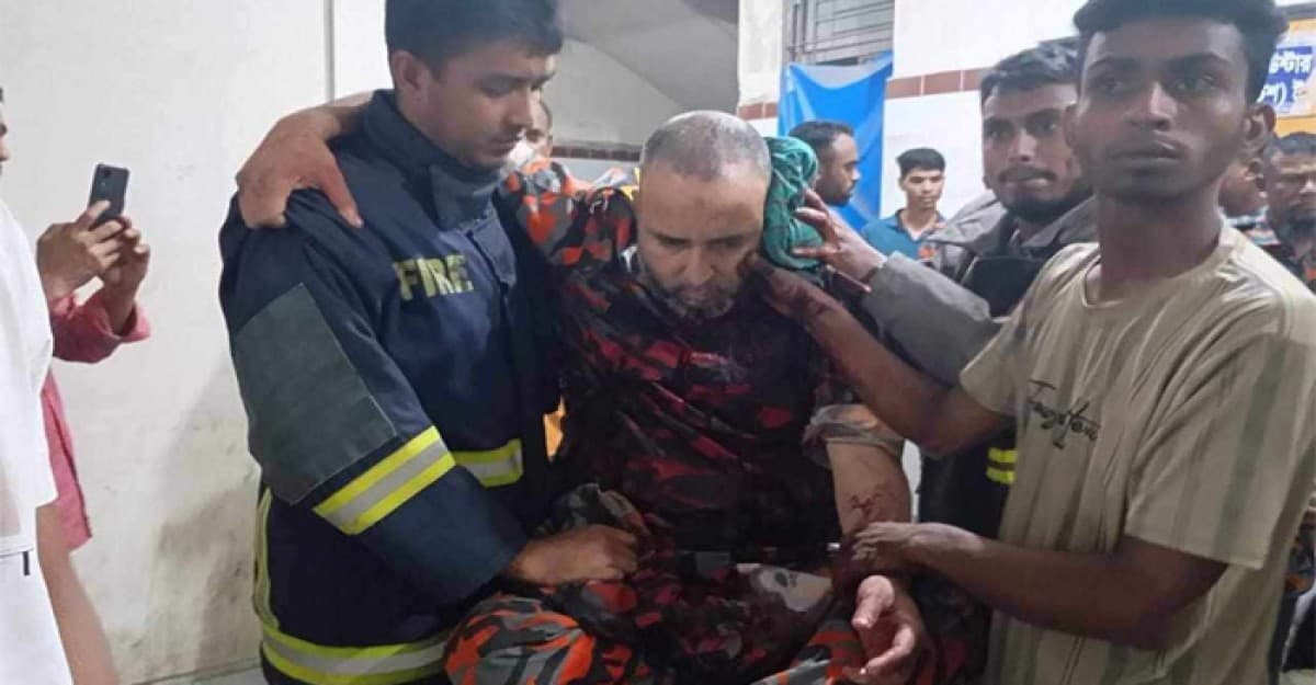 ফায়ার সার্ভিসের গাড়ি ভাঙচুর ও মারধরের ঘটনায় মামলা