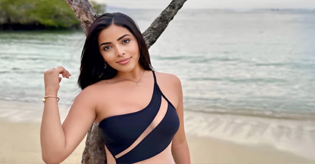 রেস্তোরাঁয় জনপ্রিয় মডেলকে গুলি করে হত্যা