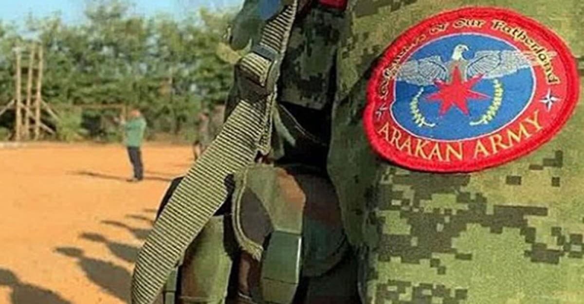 বাংলাদেশি ১০ জেলেকে ধরে নিয়ে গেছে আরাকান আর্মি
