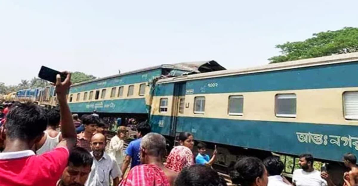 গাজীপুরে দুই ট্রেনের সংঘর্ষ, আহত অর্ধশতাধিক