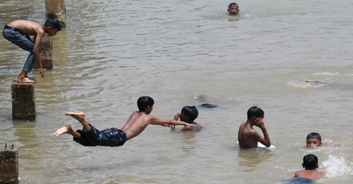 টানা ৩৭ দিন পর স্বাভাবিক হলো দেশের তাপমাত্রা