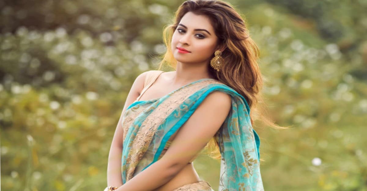 কার বিরুদ্ধে থানায় জিডি করলেন বুবলী?