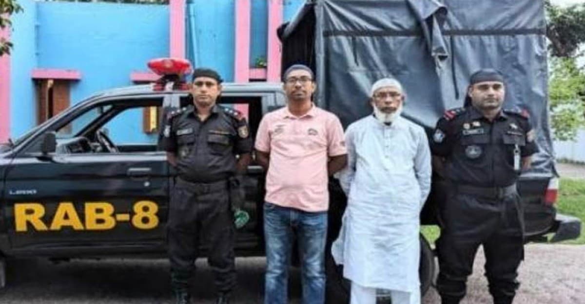 পটুয়াখালীতে হত্যা মামলার দুই আসামি বাবা ছেলে আটক