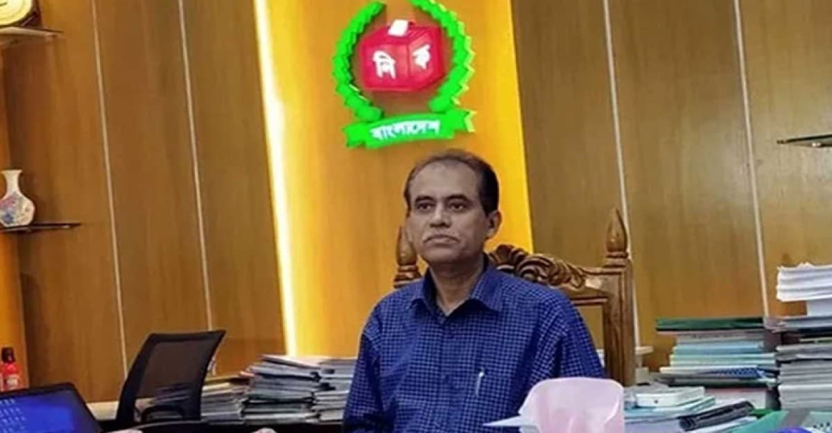 এনআইডি কার্যক্রম দেখতে যুক্তরাজ্যে যাচ্ছেন ইসি আলমগীর