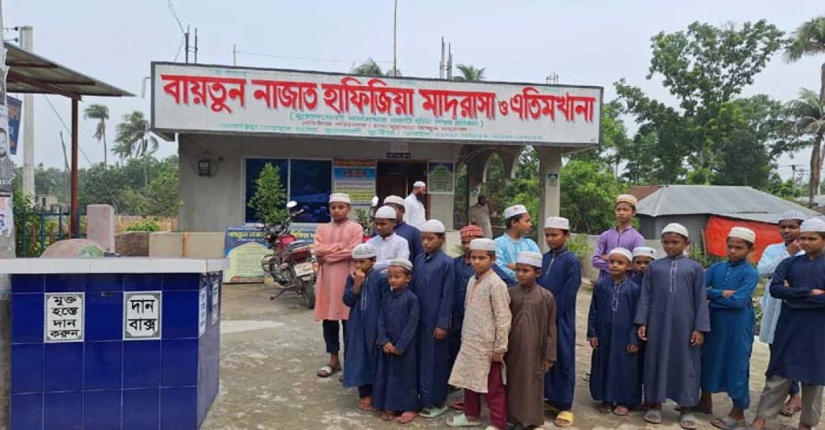 মাদ্রাসা ও এতিম খানার দান বাক্সের তালা ভেঙে টাকা চুরি