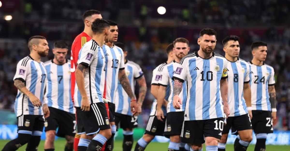 চমক রেখে কোপার শক্তিশালী দল ঘোষণা আর্জেন্টিনার