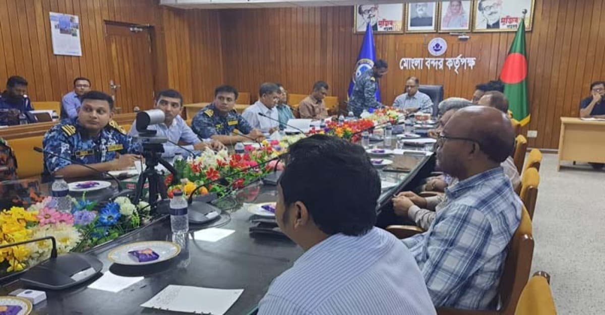 ঘূর্ণিঝড় 'রেমাল' মোকাবেলায় মোংলা বন্দরে নিয়ন্ত্রণ কক্ষ হয়েছে