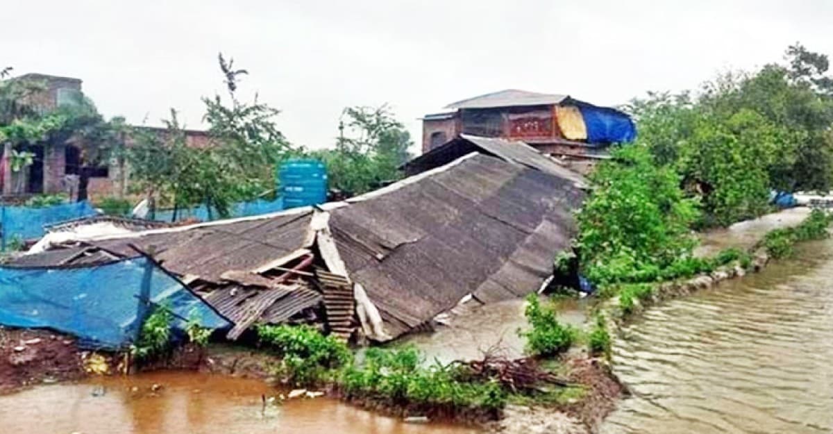 রেমালের আঘাতে মৃত্যু বেড়ে ১৬