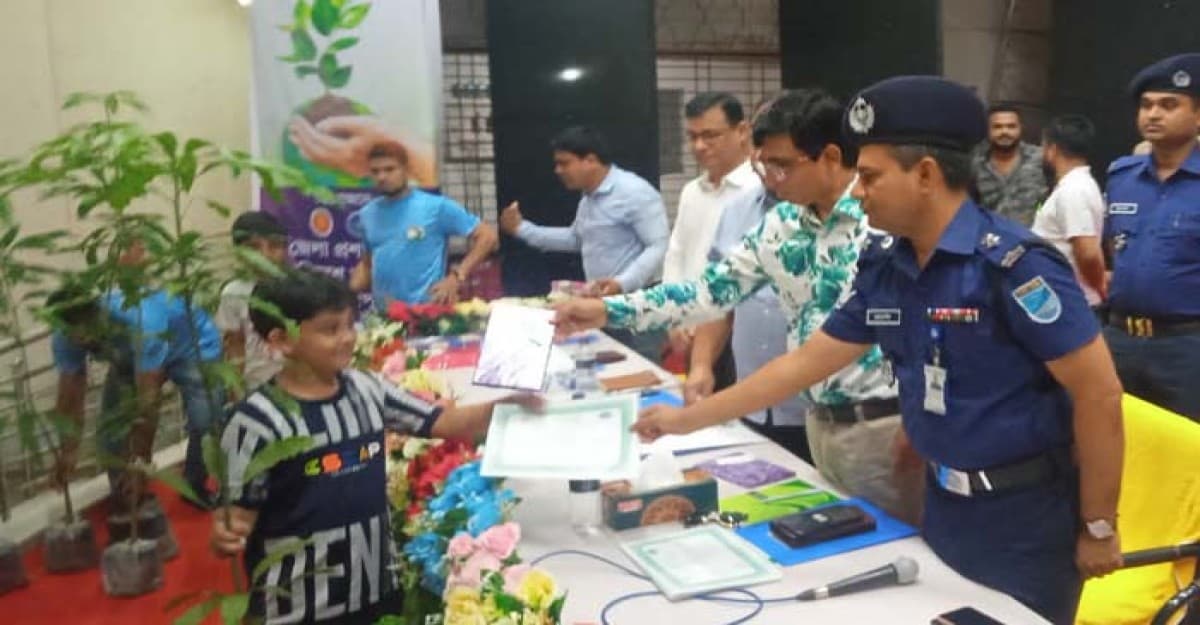 ফরিদপুরে বিশ্ব পরিবেশ দিবস উপলক্ষে শোভাযাত্রা ও আলোচনা সভা অনুষ্ঠিত