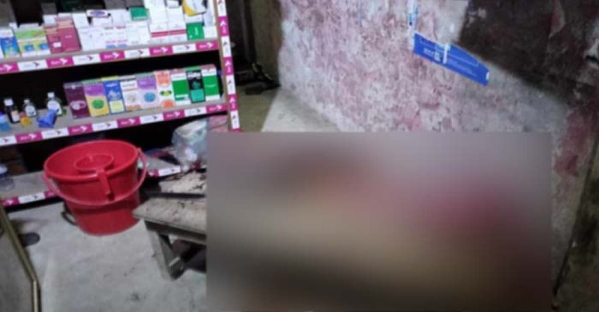 গাজীপুরে ওষুধের দোকানের ভেতর থেকে গৃহবধূর গলাকাটা মরদেহ উদ্ধার