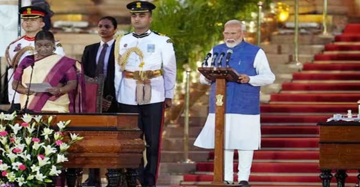 টানা তৃতীয় মেয়াদে প্রধানমন্ত্রী হিসাবে শপথ নিলেন মোদি