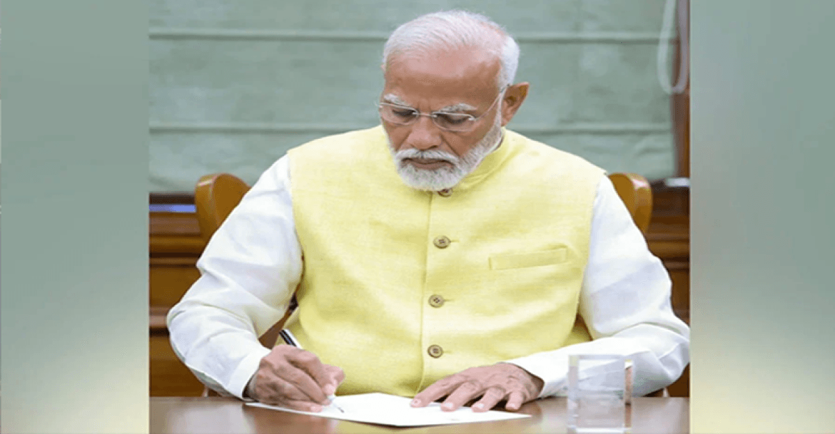 শপথ নিয়েই কৃষকদের বড় উপহার দিলেন নরেন্দ্র মোদী