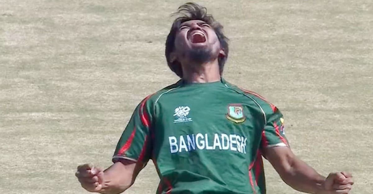 তানজিম সাকিবের জোড়া আঘাত, দারুণ ছন্দে বাংলাদেশ