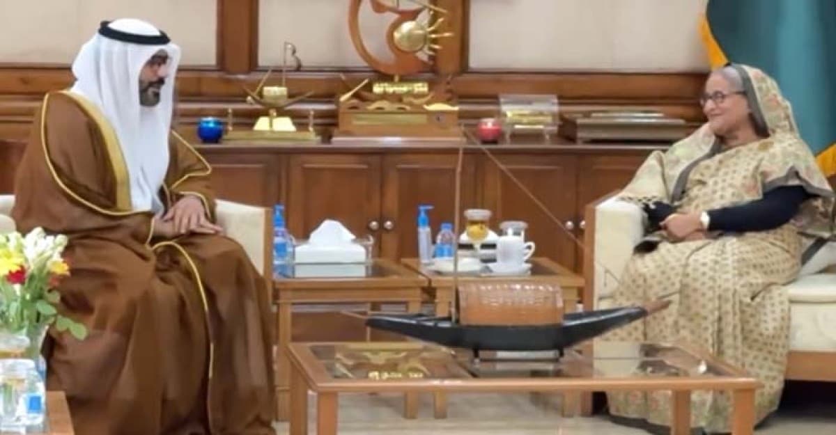 বিশেষ অর্থনৈতিক অঞ্চলে আরব আমিরাতকে বিনিয়োগের প্রধানমন্ত্রীর আহ্বান