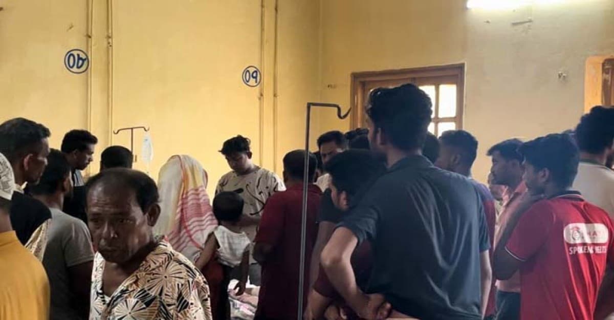 পাবনায় মাদক ব্যবসায়ী সম্রাটের নেতৃত্বে মিলনকে কুপিয়ে আহত