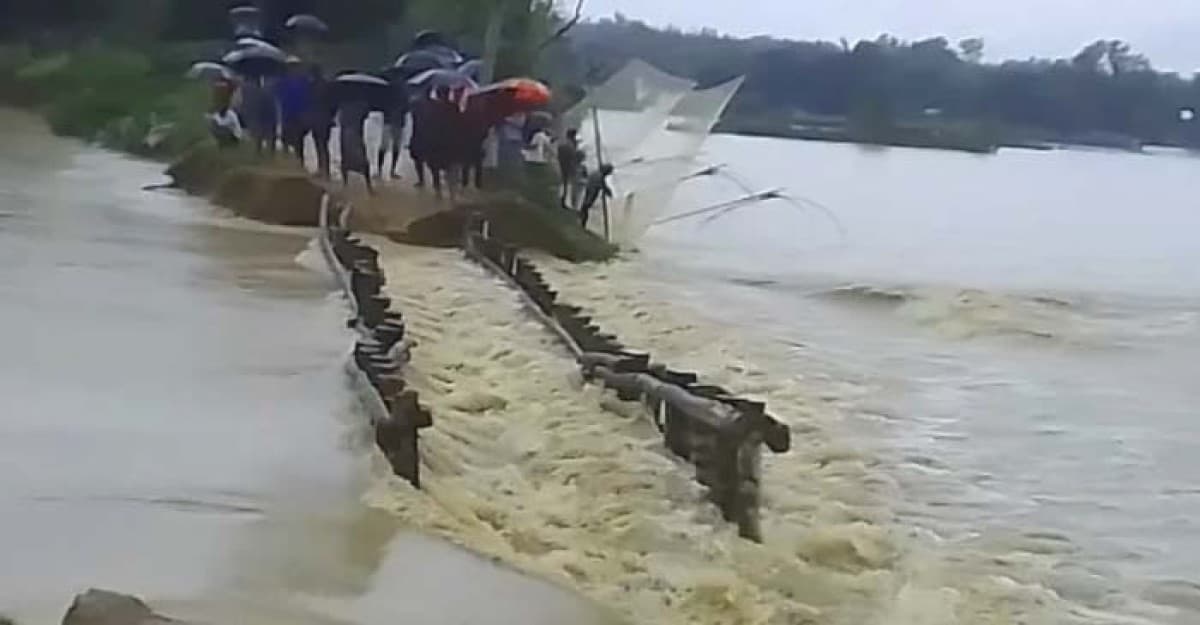 মৌলভীবাজারে দুই লাখ মানুষ এখনও পানিবন্দি