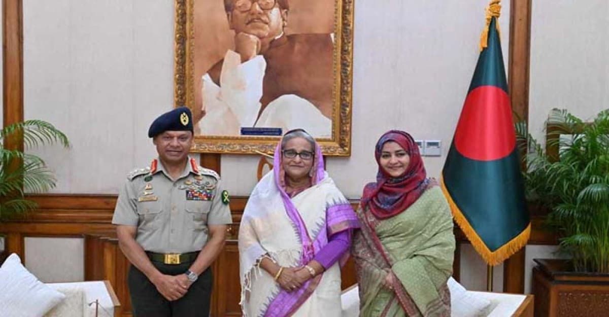 প্রধানমন্ত্রীর সঙ্গে বিদায়ী সেনাপ্রধানের সাক্ষাৎ
