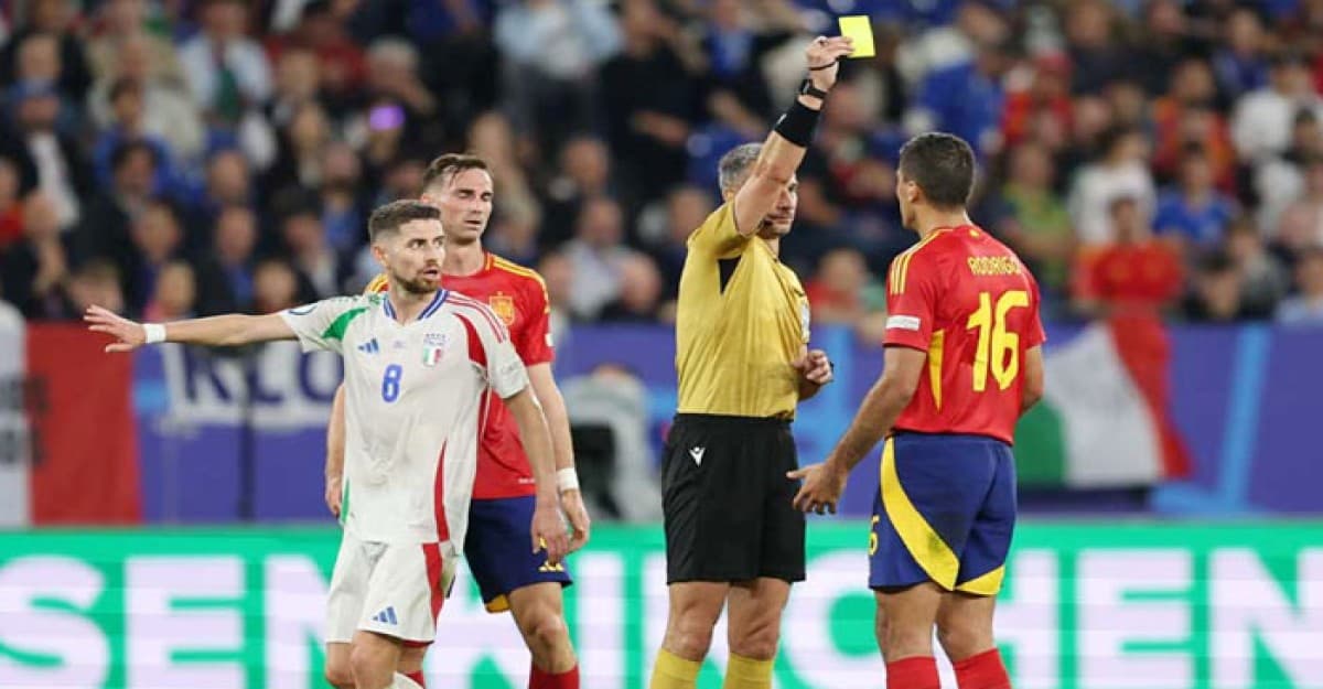 নিষিদ্ধ হলেন স্পেনের অধিনায়ক রদ্রি