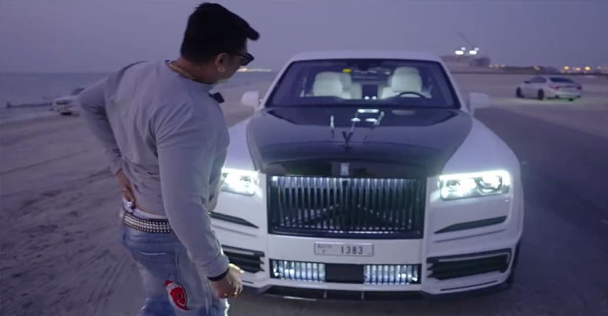 ডিগবাজি দিতে গুরুতর আহত জায়েদ খান