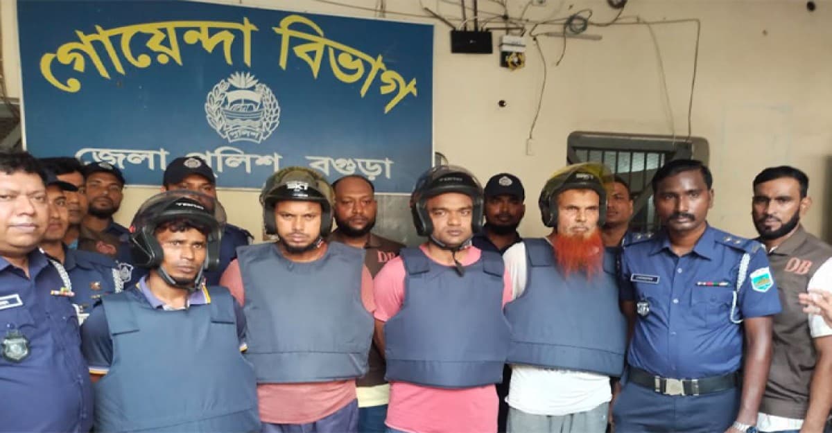ছাদ ফুটো করে পালিয়েও রক্ষা হলো না মৃত্যুদণ্ডপ্রাপ্ত ৪ আসামির