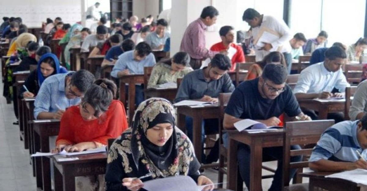 দেশের সব পাবলিক বিশ্ববিদ্যালয়ে ক্লাস-পরীক্ষা বন্ধ ঘোষণা
