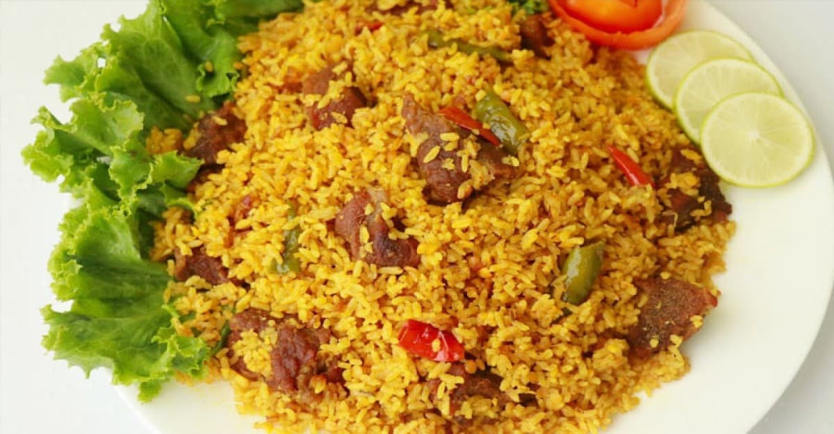 বৃষ্টির দিনে কেন খিচুড়ি খেতে ইচ্ছে করে?