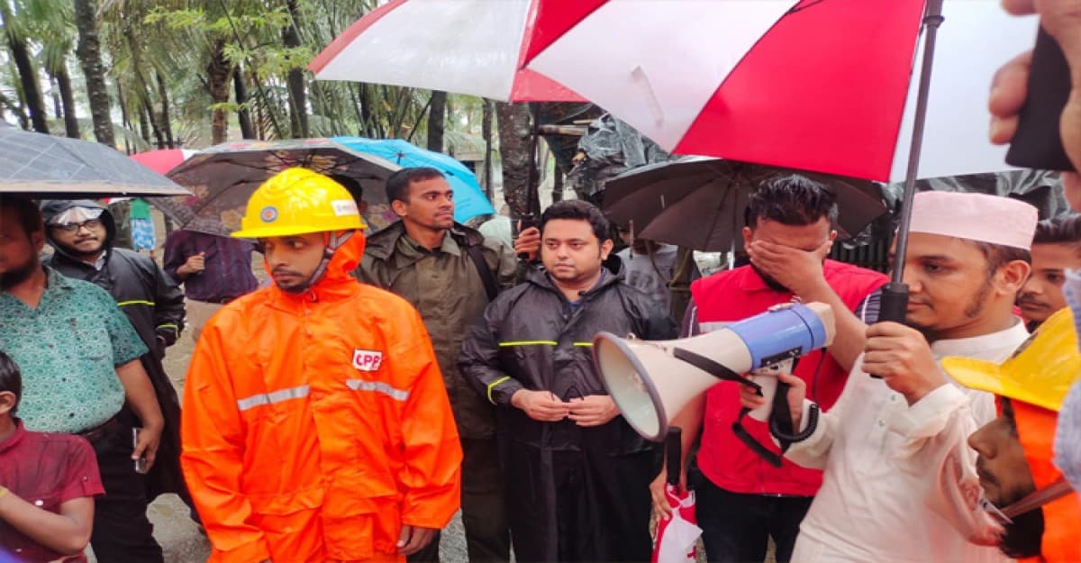 উখিয়ায় ভারী বর্ষণে নিরাপদ স্থানে আশ্রয় নেওয়ার আহ্বান উপজেলা নির্বাহী কর্মকর্তার