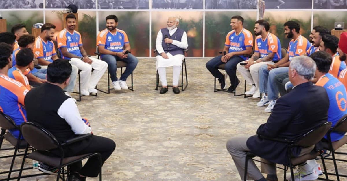 মাটি খেতে কেমন লাগে, রোহিতকে মোদির প্রশ্ন