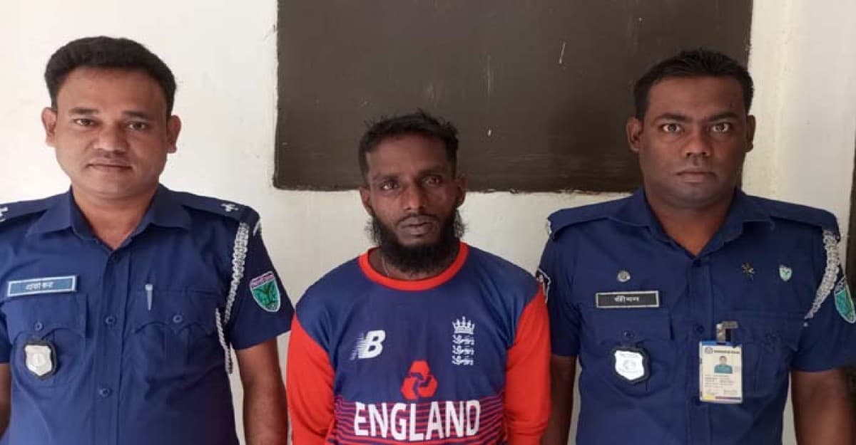 গোয়াইনঘাটে নৌকাসহ ২৬৫ বস্তা ভারতীয় চিনি জব্দ, গ্রেফতার-১