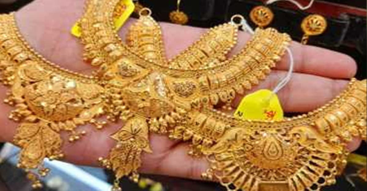 সোনার দাম ভরিতে বাড়লো ১৬১০ টাকা