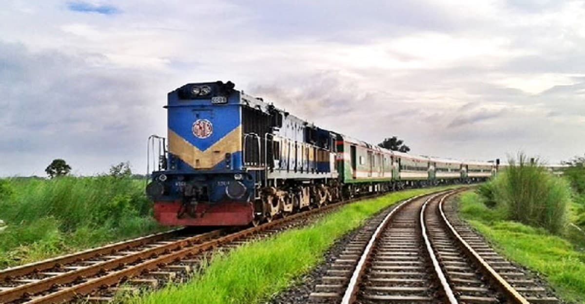 নরসিংদীতে ট্রেনে কাটা পড়ে প্রাণ গেল ৫ জনের