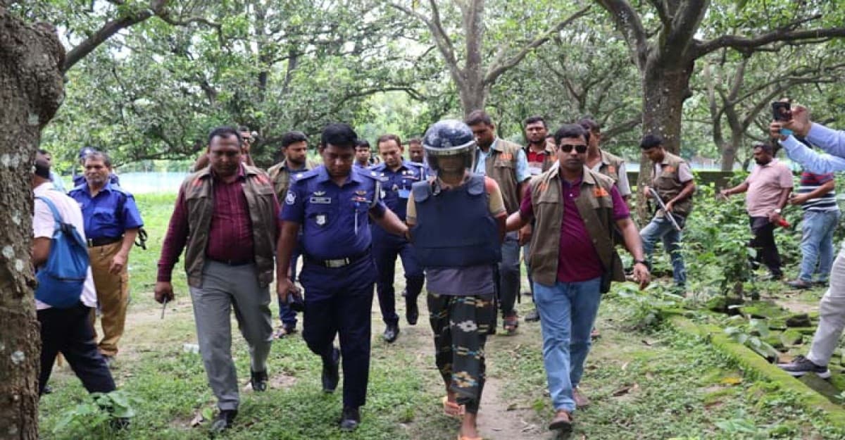 চাঁপাইনবাবগঞ্জে জোড়া খুন মামলায় চট্রগ্রাম থেকে গ্রেফতার ৪