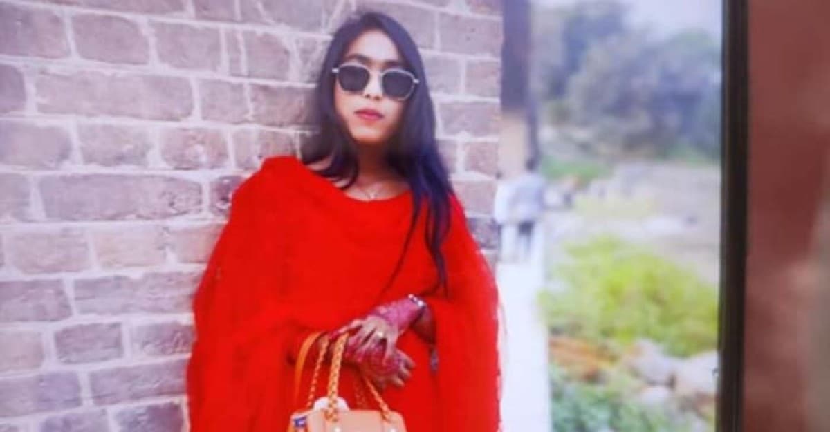 বিয়ের এক মাসের মাথায় গৃহবধূর আত্মহত্যা, শশুর-শাশুড়ি আটক