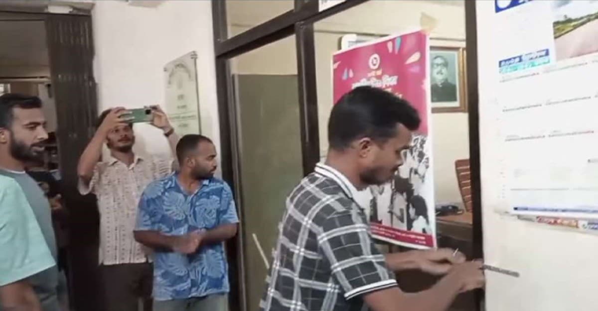 কুবিতে কোটাবিরোধী আন্দোলনের মোড় ঘুড়ানোর চেষ্টায় ছাত্রলীগ