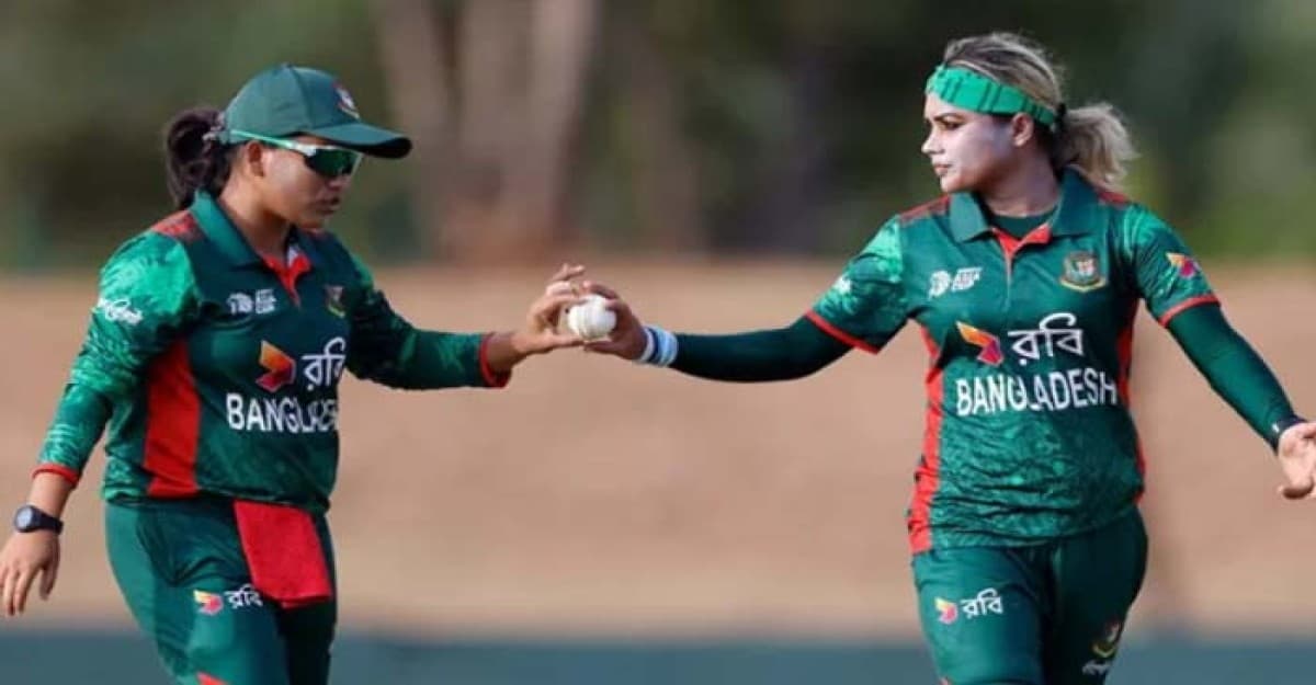 ফাইনালে ওঠার লড়াইয়ে ব্যাটিংয়ে বাংলাদেশের মেয়েরা