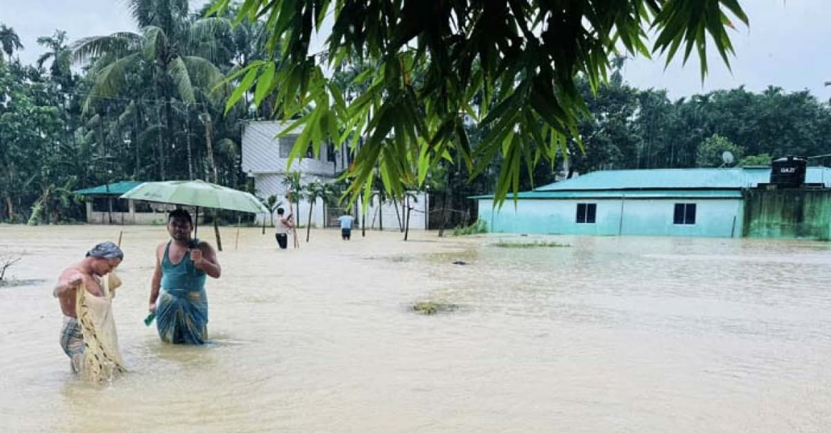 বৃষ্টিতে কক্সবাজারের ২০০ গ্রাম প্লাবিত