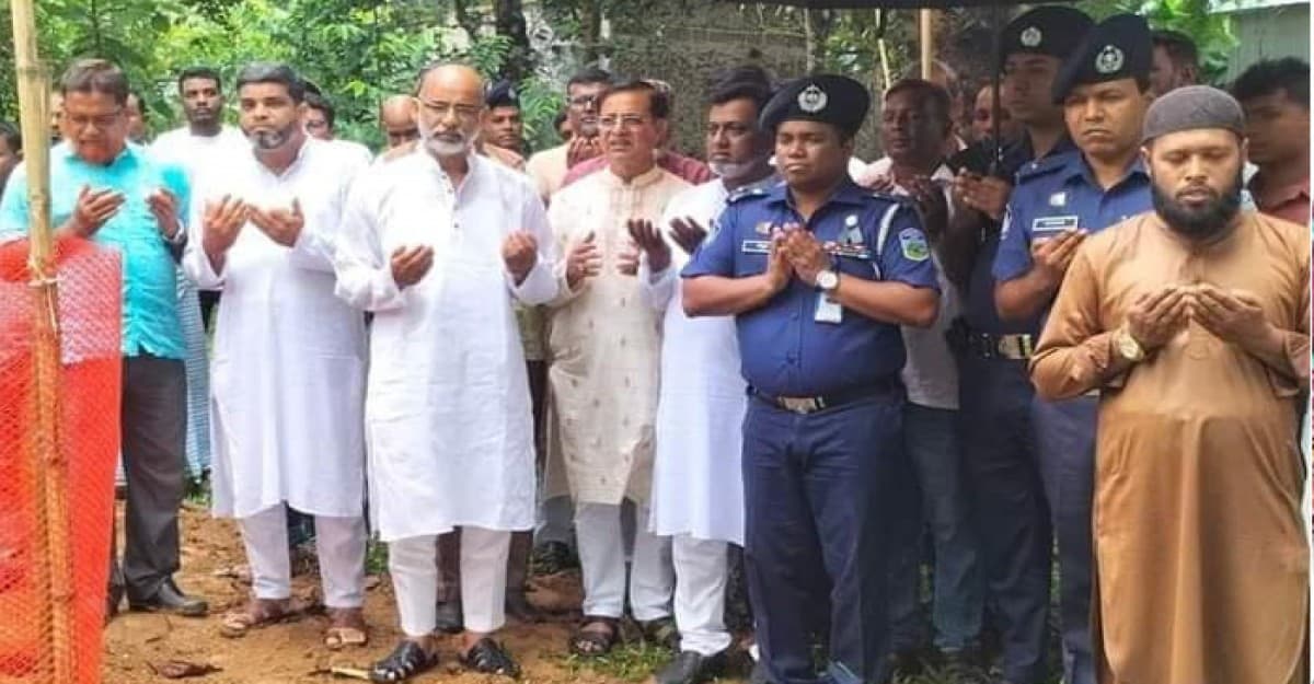 ভালুকায় আন্দোলনে নিহত এএসআই মুক্তাদীরের স্মরনে দোয়া মাহফিল