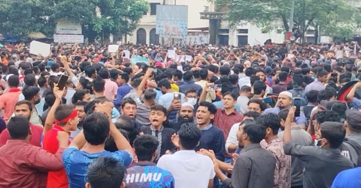 ময়মনসিংহ গণমিছিলে হাজার মানুষের ঢল