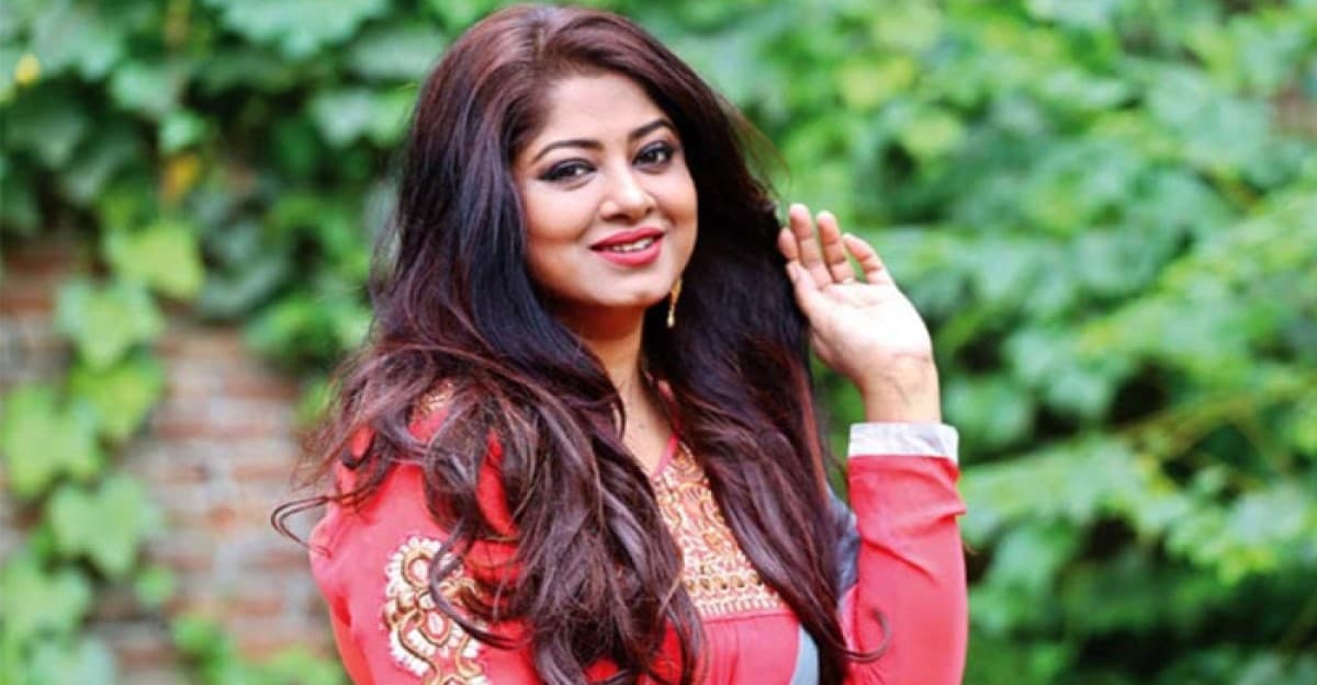 মৌসুমীর বিরুদ্ধে গ্রেফতারি পরোয়ানা জারি