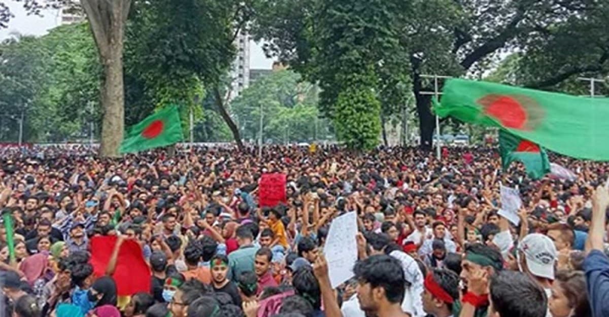 আন্দোলনকারীদের কর্মসূচি পরিবর্তন, ‘লং মার্চ টু ঢাকা’ সোমবার