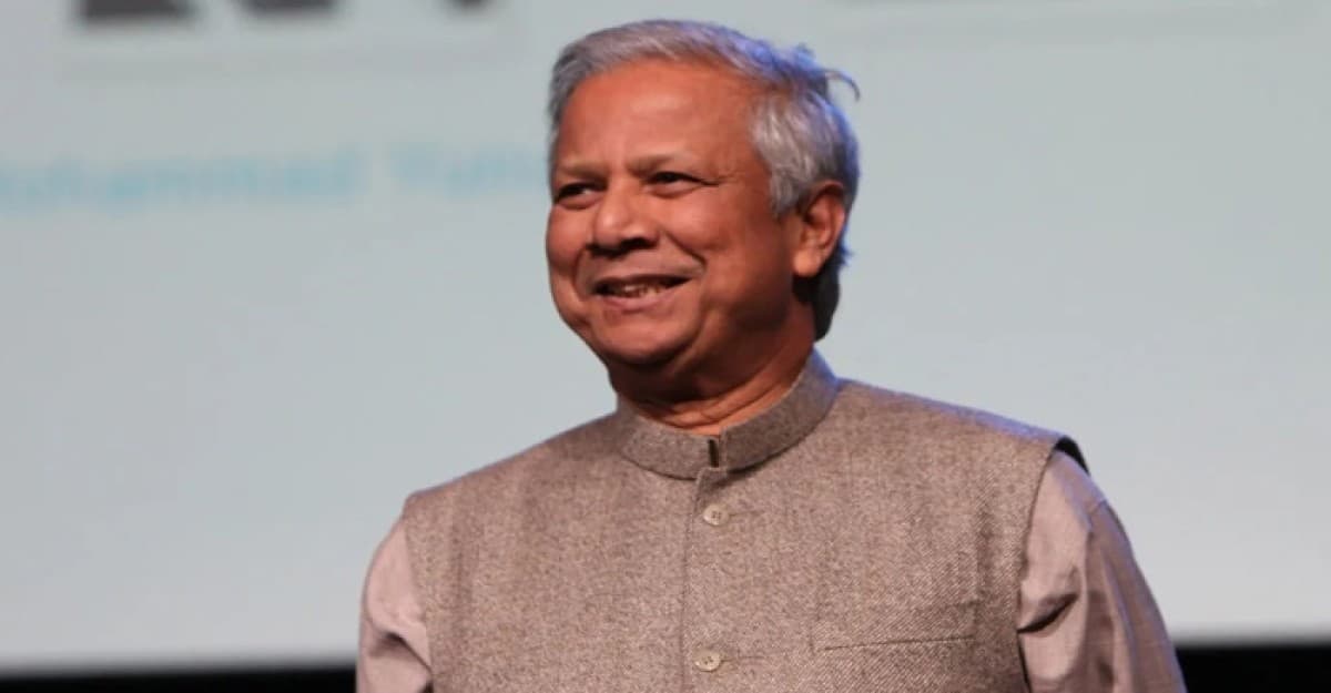 বাংলাদেশ যেন দ্রুত গতিতে এগিয়ে যেতে পারে সেটাই আমাদের শপথ: ড. ইউনূস