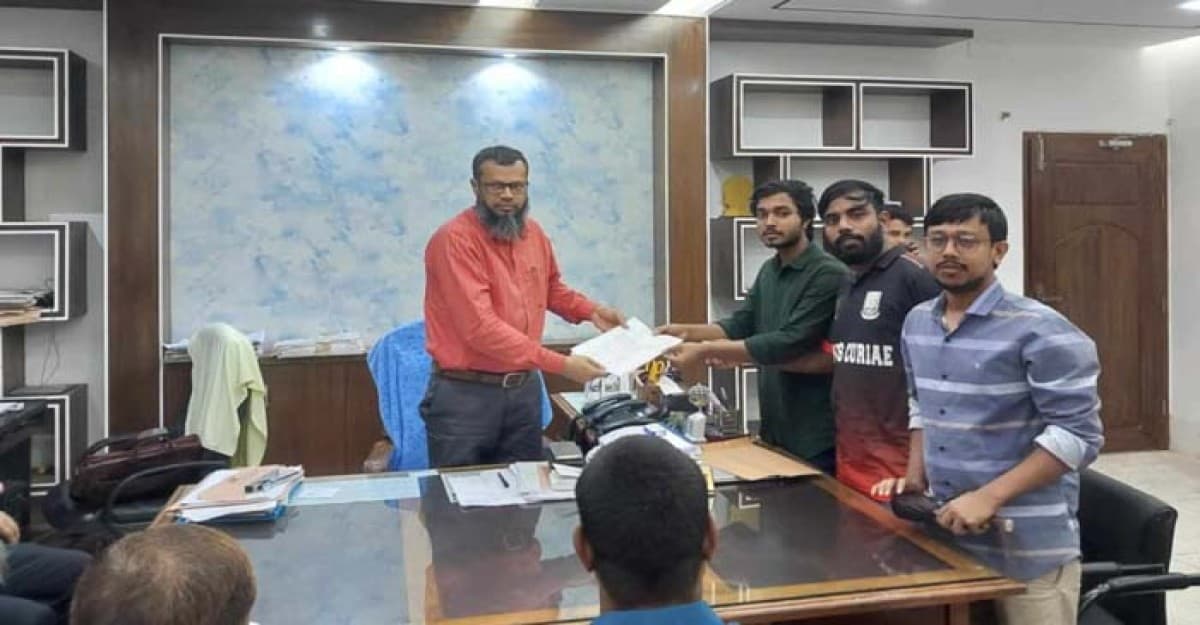 পবিপ্রবিতে কেন্দ্রীয় মন্দির প্রতিষ্ঠায় স্মারকলিপি
