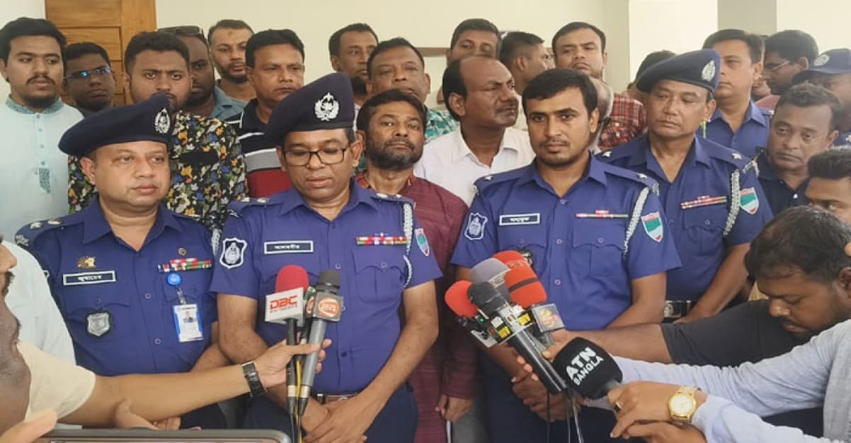 কুষ্টিয়ায় অস্থায়ীভাবে সদর ফাঁড়িতে শুরু হলো মডেল থানার কার্যক্রম