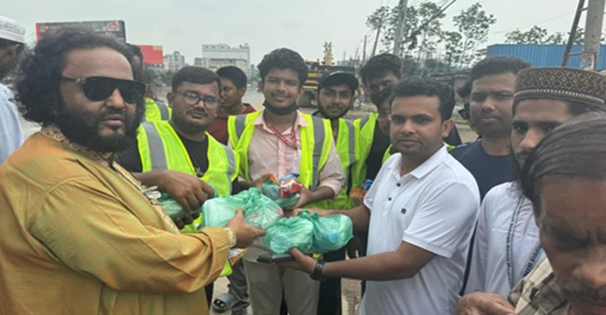 শিক্ষার্থীদের পাশে দাঁড়াল হাবিব উল্লাহ কাঁচপুরী