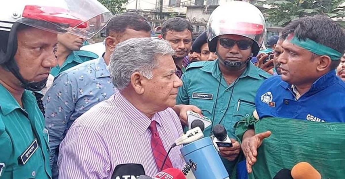 গ্রাম পুলিশের চাকরি স্থায়ীকরণের বিষয়ে স্বরাষ্ট্র উপদেষ্টার আশ্বাস
